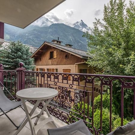 Villa Vallet- Newly Renovated 2 Bedroom Nestled Just Off The Main Street Chamonix Bagian luar foto