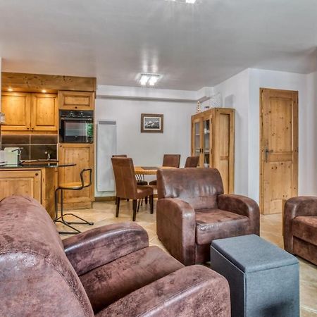 Villa Vallet- Newly Renovated 2 Bedroom Nestled Just Off The Main Street Chamonix Bagian luar foto